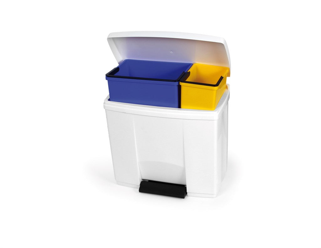 Container for selective garbage collection