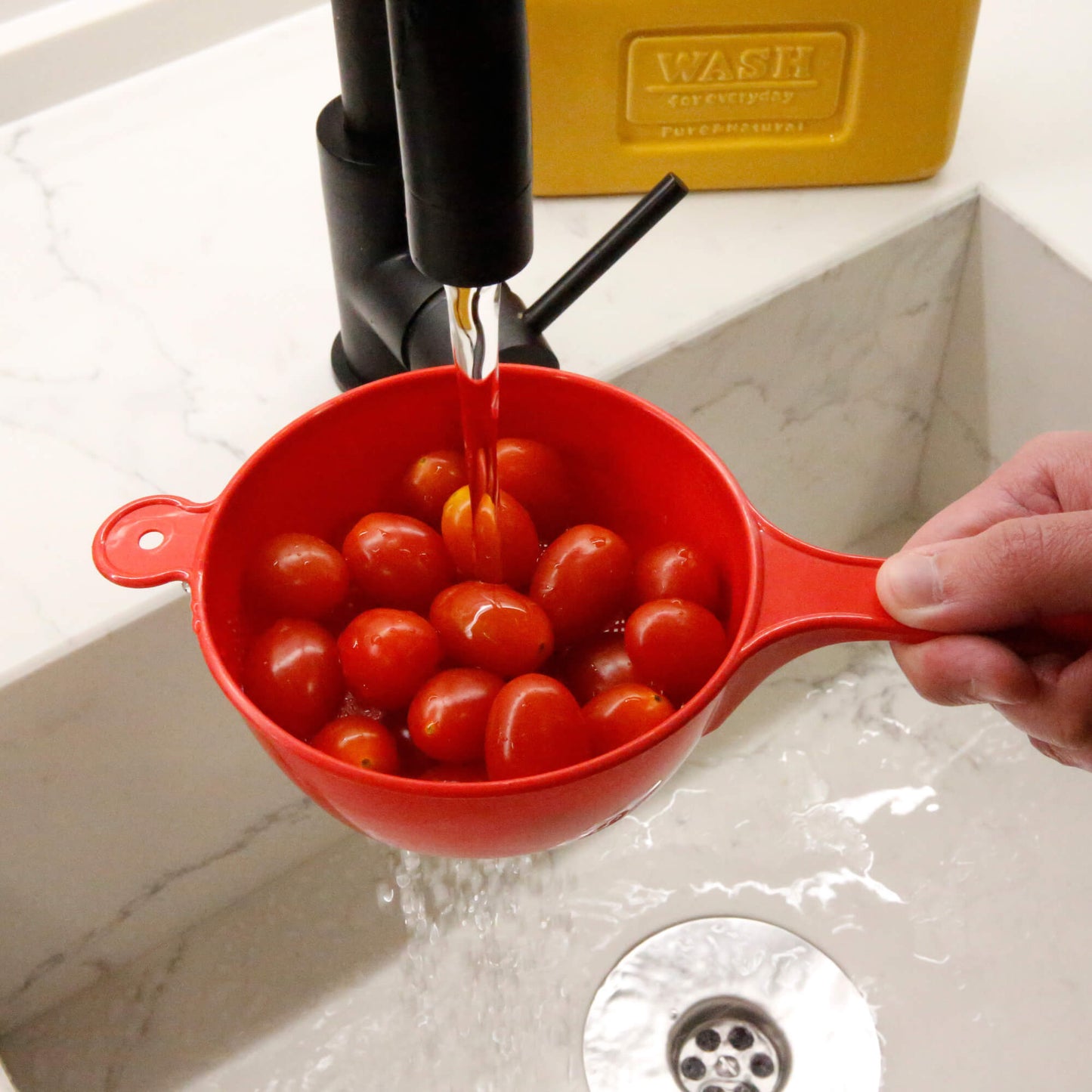 medium colander